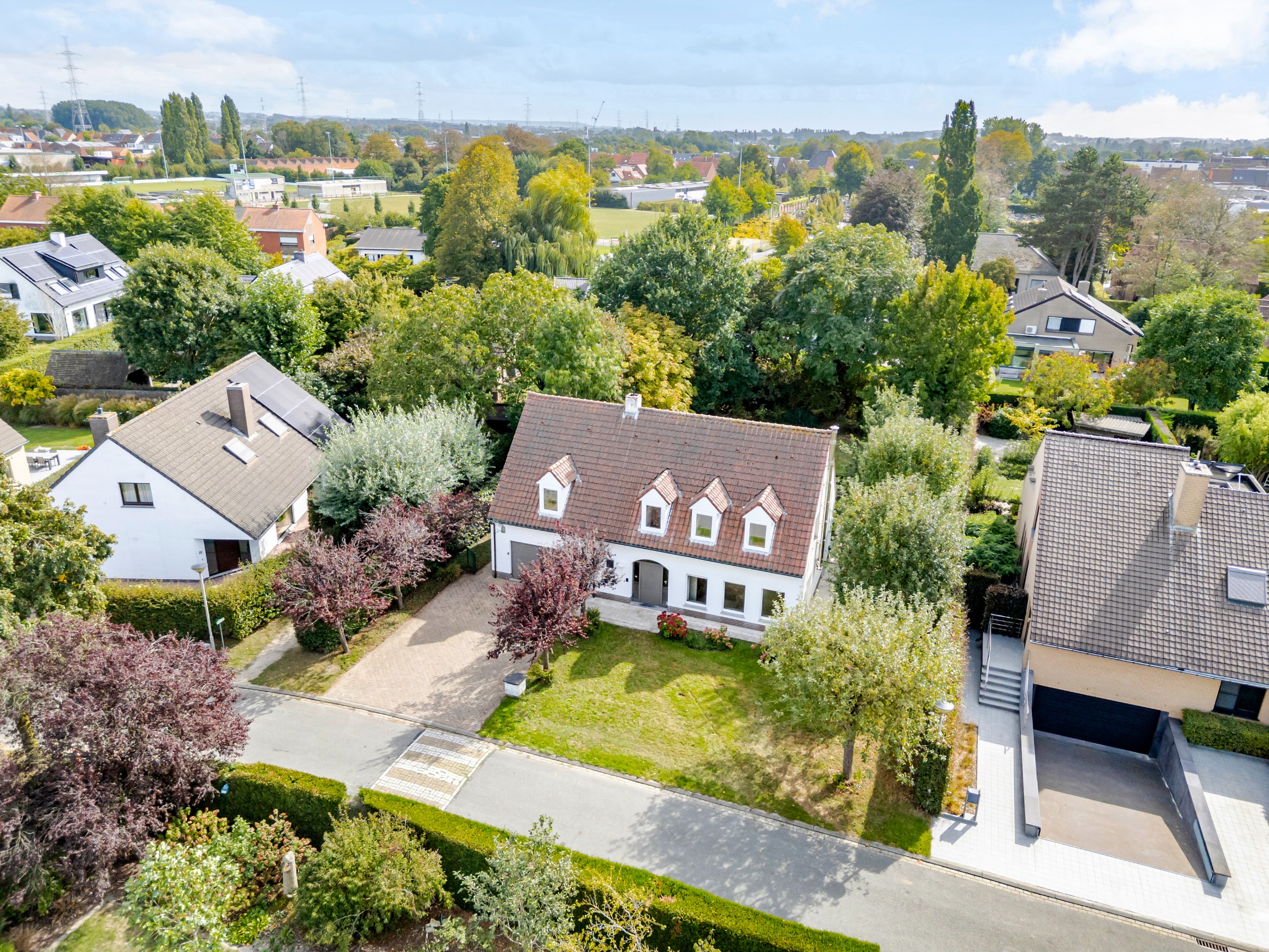 CHARMANTE VILLA MET RUIME TUIN EN CENTRUM OP WANDELAFSTAND - foto 4