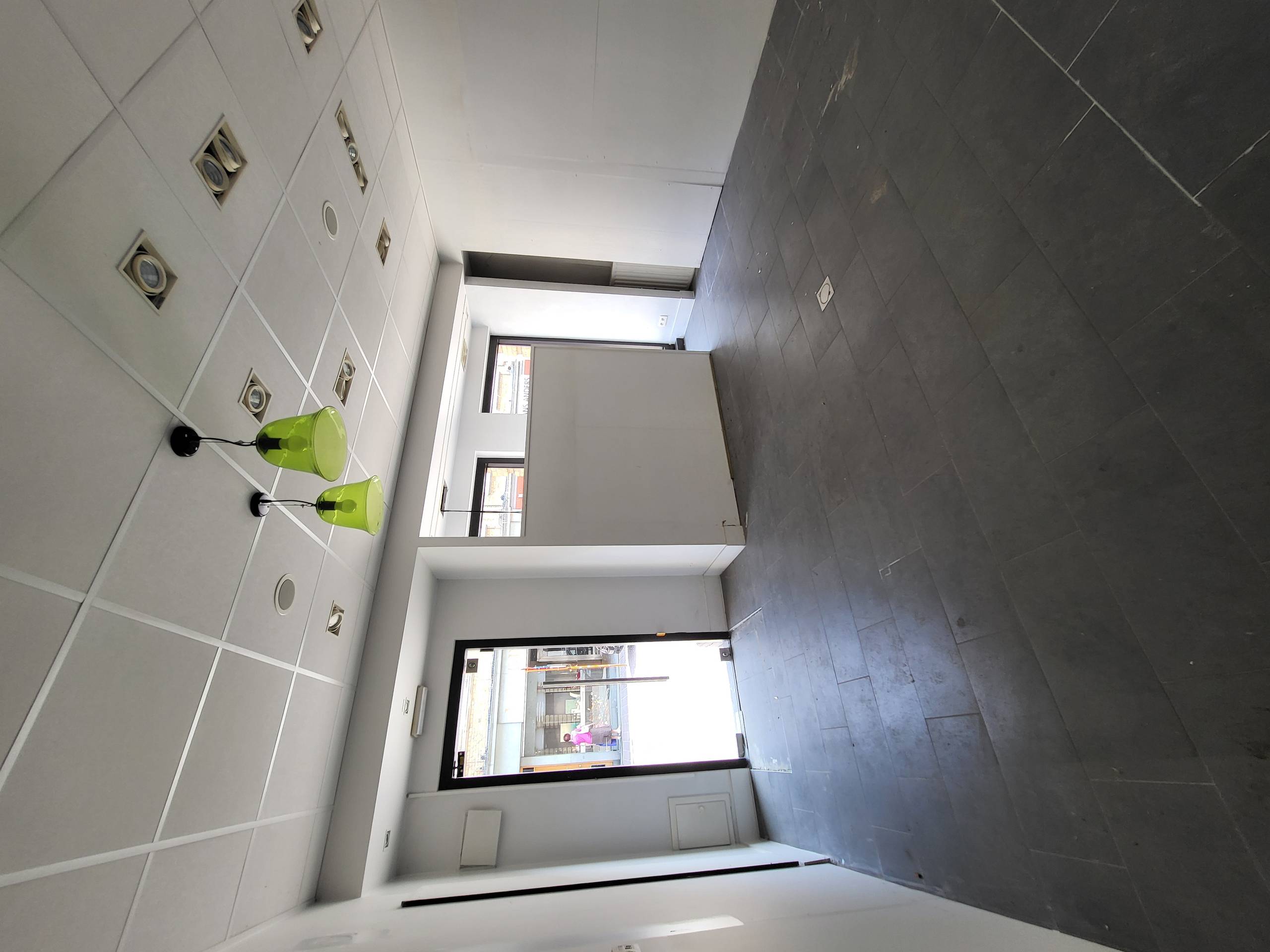 Commercial for rent in Ypres - photo 3