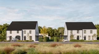 Deze ruime halfopen nieuwbouwwoning is uniek centraal gelegen. Er zijn tal van voorzieningen direct in de buurt, die het leven gemakkelijk, zoals meerdere supermarkten, bakkers, slagers, apotheken, banken, restaurants, cafés en met op minder dan 500m een kindvriendelijk park met speeltoestellen. Samen met scholen in de nabijheid is dit eveneens de ideale plaats voor gezinnen.<br />De woning heeft 2 volwaardige verdiepingen met 3 slaapkamers en uitbreidingsmogelijkheden voor de afwerking van de dakverdieping met een bijkomende trap en een 4° slaapkamer. Als men er snel bij is, kan deze uitbreiding reeds uitgewerkt worden in de bouwfase. Voorts zorgt de ruime open keuken met eiland voor een comfortabele leefruimte in de woning. Parkeren kan men in de aanliggende carport en vóór de woning. De woning beschikt tevens over de recentste energietechnieken zoals vloerverwarming met warmtepomp, PV-panelen en ventilatiesysteem D met warmterecuperatie. We vinden ook een mooie badkamer met inloopdouche én ligbad op de verdieping.<br /><br />Bent u benieuwd of hebt u vragen, neem dan zeker contact op met uw regionale bouwadviseur Roderik Bombeke op 0475 74 76 22 of via roderik.bombeke@sibomat.be. Bezoek gerust ook onze website www.sibomat.be/kopen/.<br /> 