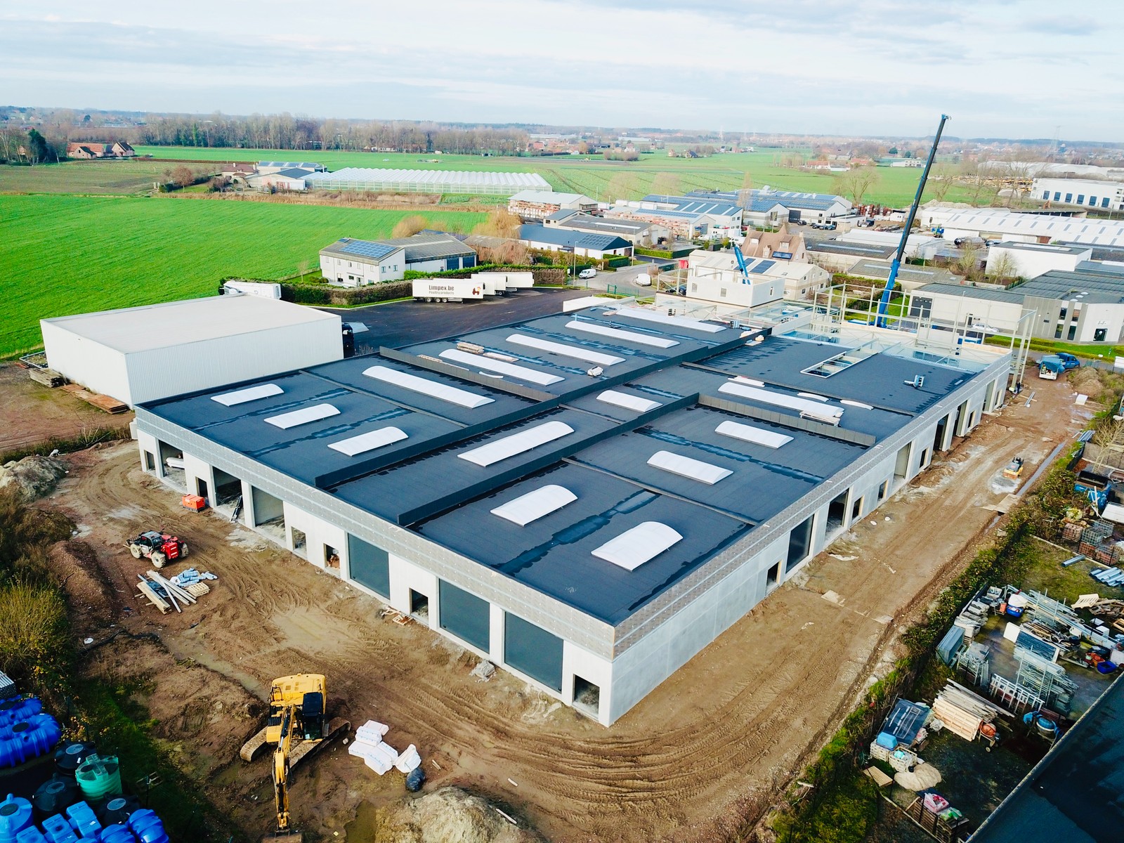 NB MAGAZIJN (307 m²) inclusief 2 private PARKEERPLAATSEN op industriezone te Zedelgem - photo 5