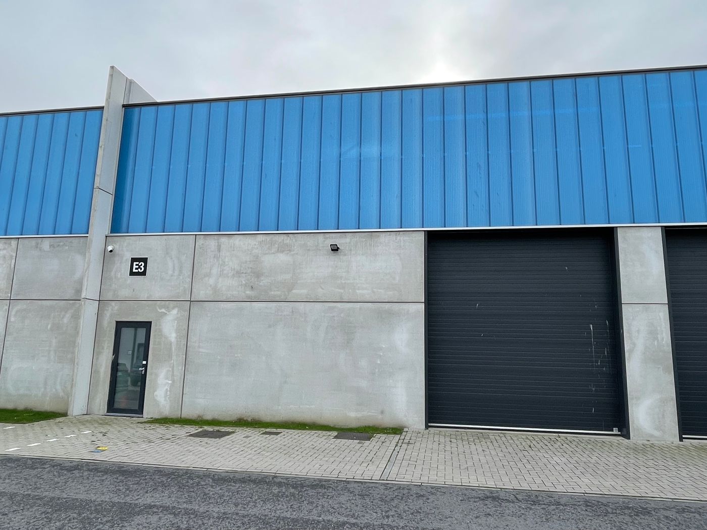 191 m² nieuwbouw unit te huur in E3 OSRE Business Park - photo 1