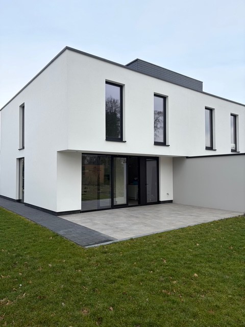 Nieuwbouwwoning met 3 slaapkamers - foto 2