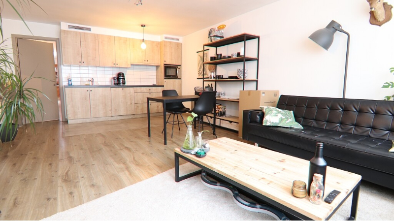 Comfortabel gelijkvloers 2-slaapkamerappartement te huur in Brugge - photo 2