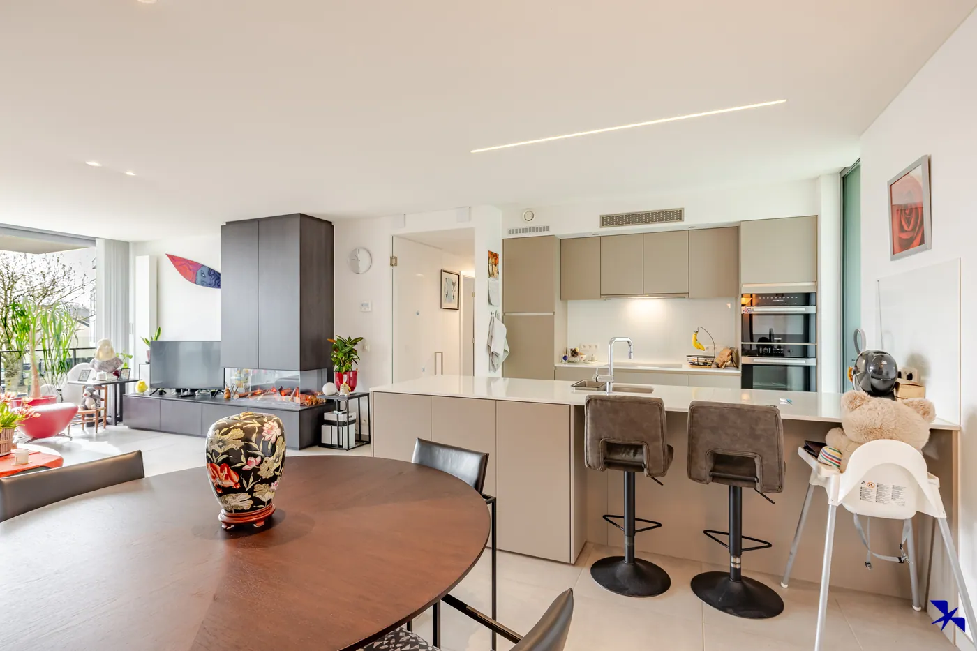 Stijlvol appartement met zicht op het water en binnenzwembad - foto 5