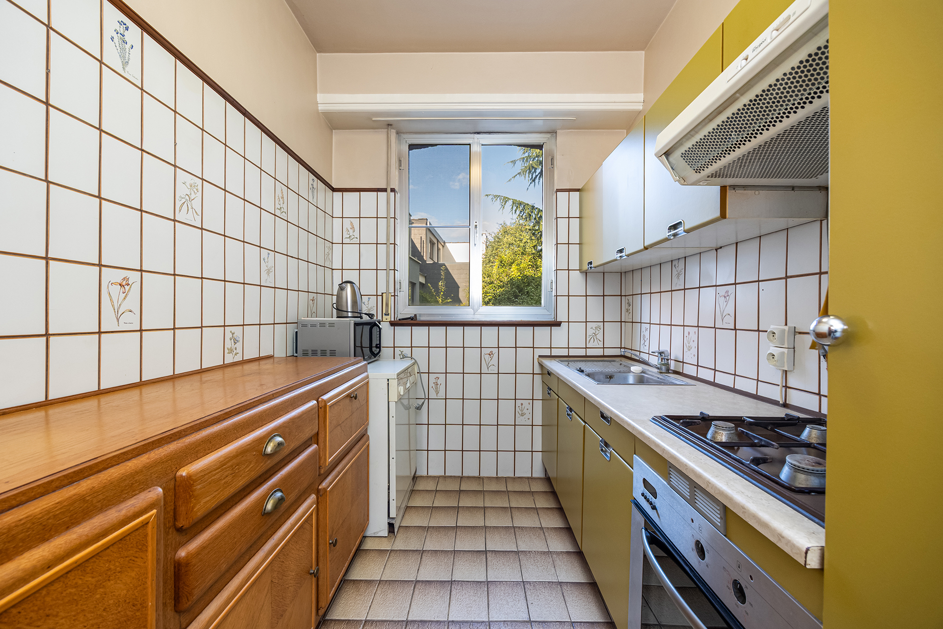 Karaktervolle bel-étage woning met garage en tuin - foto 5