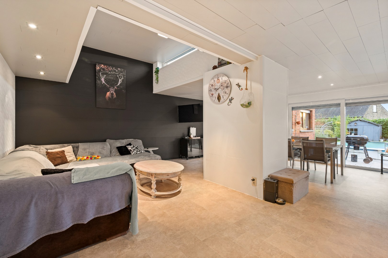 Instapklare halfopen woning met 5 slaapkamers, zonnige tuin en garage in Roeselare - foto 2