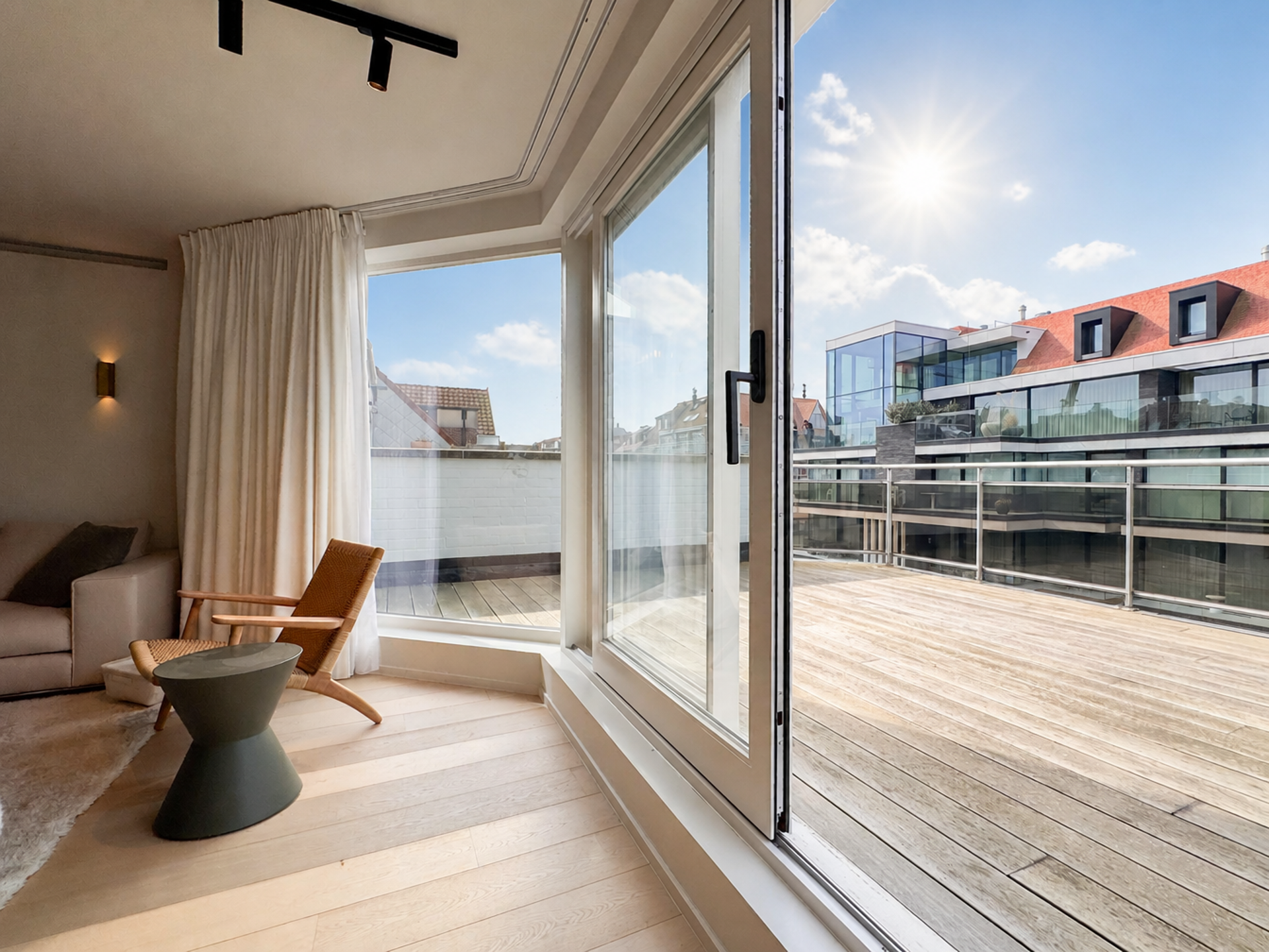 Subliem gerenoveerde penthouse met 3SLK en fenomenale terrassen vlakbij de zee en het centrum - foto 4