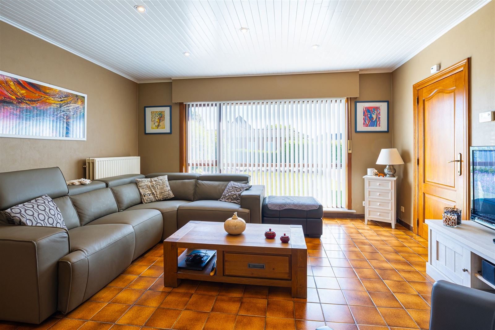3gevel bungalow met 3slaapkamers, garage en tuin op 6are72 - foto 4