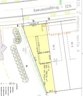 Wonen met mooie vergezichten en toch dicht bij alles, dan is deze opportuniteit zeker iets voor u!Op deze bouwgrond kan er een halfopen bebouwing...