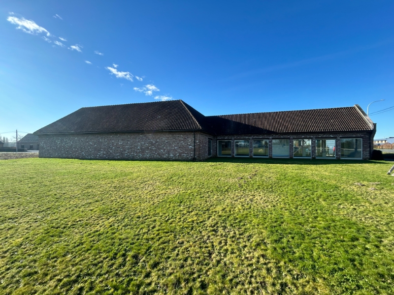 Uitstekend gelegen toonzaal met kantoor (832 m²) – langs N60 Oudenaarde-Gent - photo 3