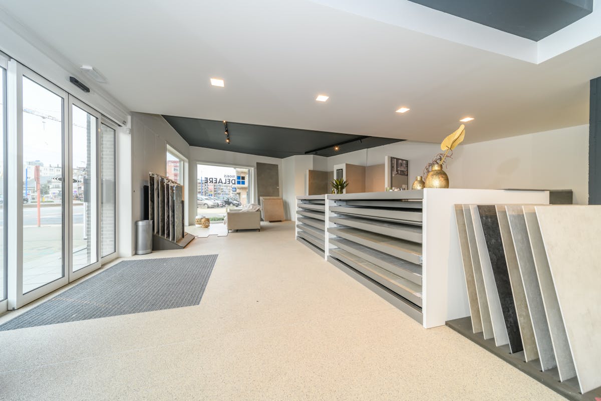 Ruim handelspand met standplaats te koop te Koksijde-bad - foto 5