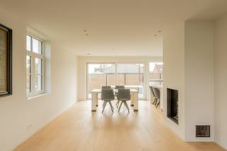 Recente en uiterst energiezuinige woning met alle comfort, rustig gelegen in een doodlopende straat te Moerkerke. Deze mooie woonst beschikt over...