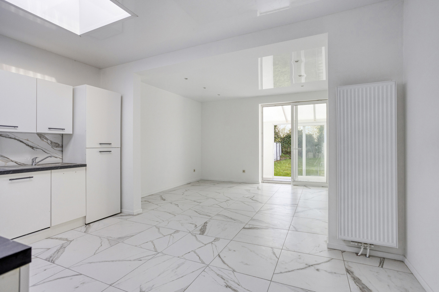 Volledig gerenoveerde gesloten bebouwing te Drogenbos - foto 4