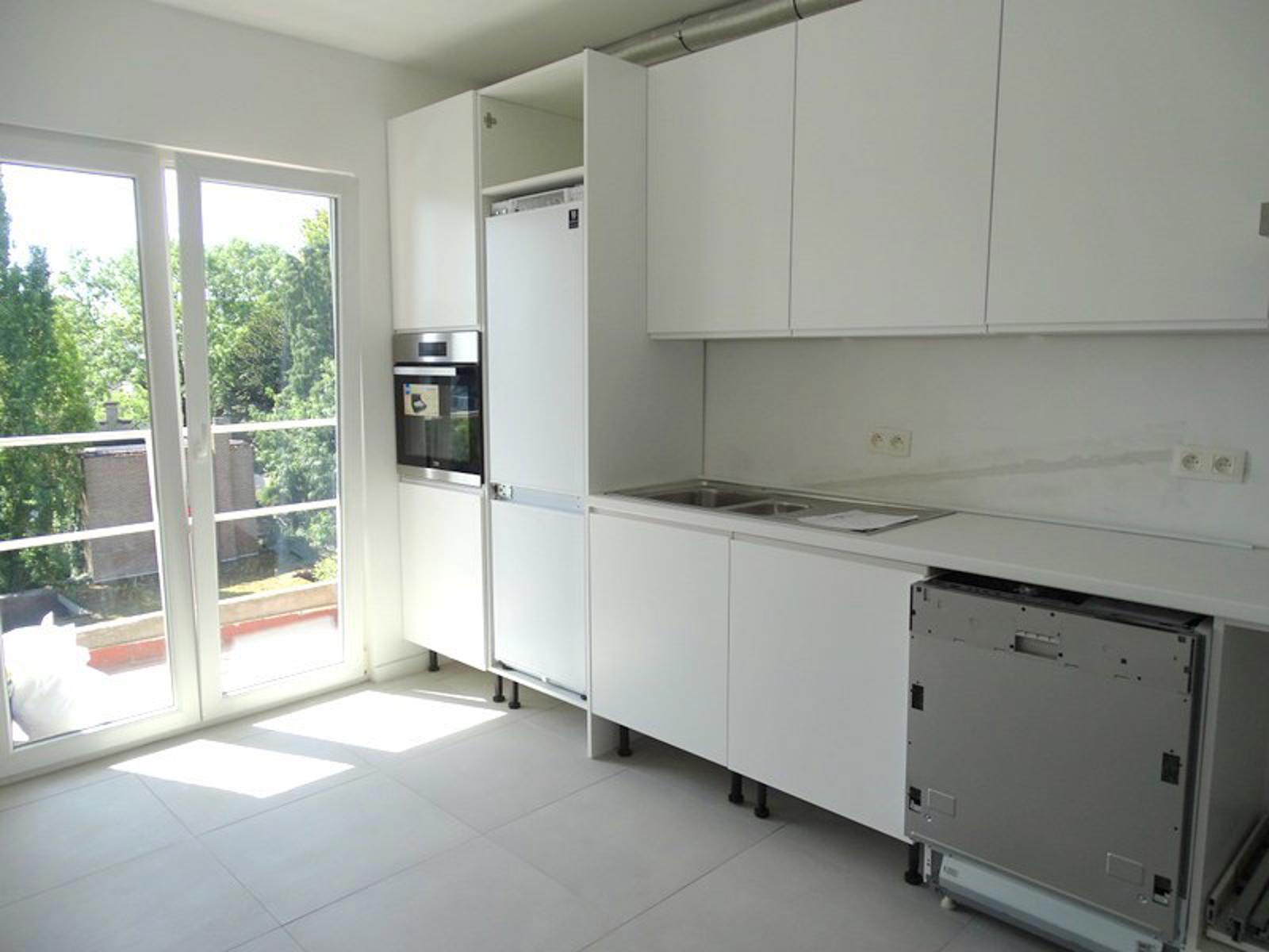 Apartment for rent in Woluwe-Saint-Lambert with 1 bedroom - photo 5