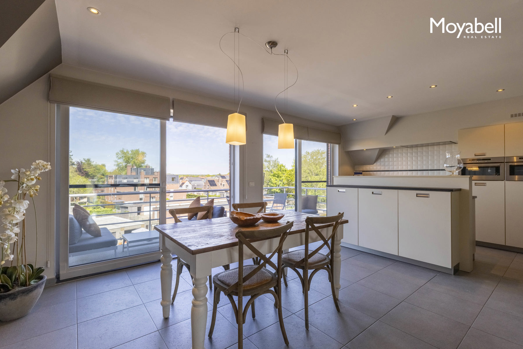 Exclusieve volledig gemeubelde penthouse met grote terrassen en garage  - foto 5