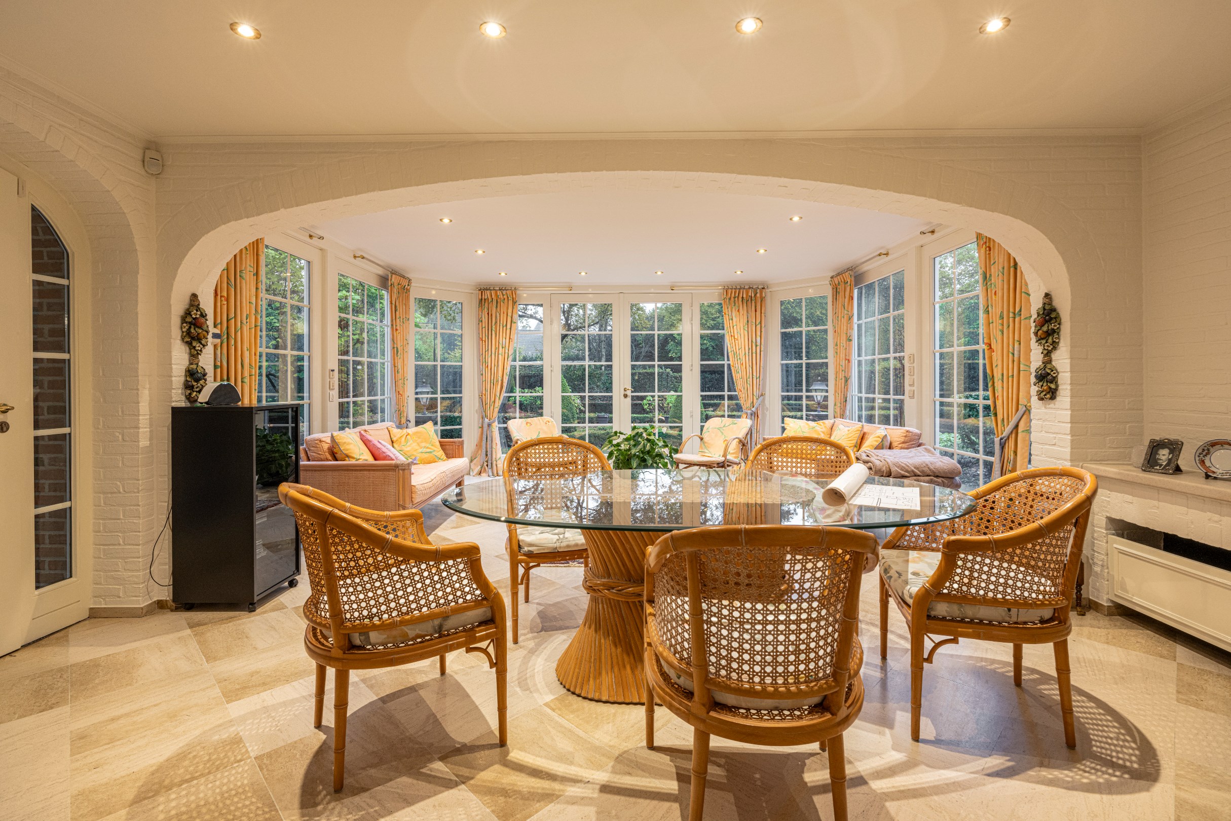 Architecturale Laporta-villa met 5 slpks, 3 badks op 5.233m² - foto 4