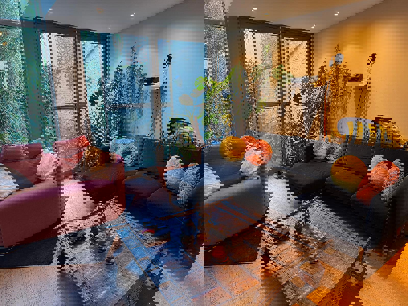 Mooie herenwoning met 4 slaapkamers, tuintje én garage! - foto 3