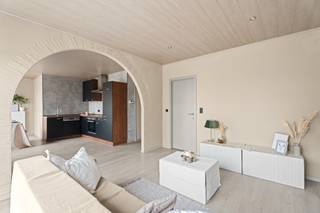 Op zoek naar de ideale combinatie van rust, comfort en een toplocatie? Dit instapklare appartement aan de Donklaan 116 in Berlare biedt u het...