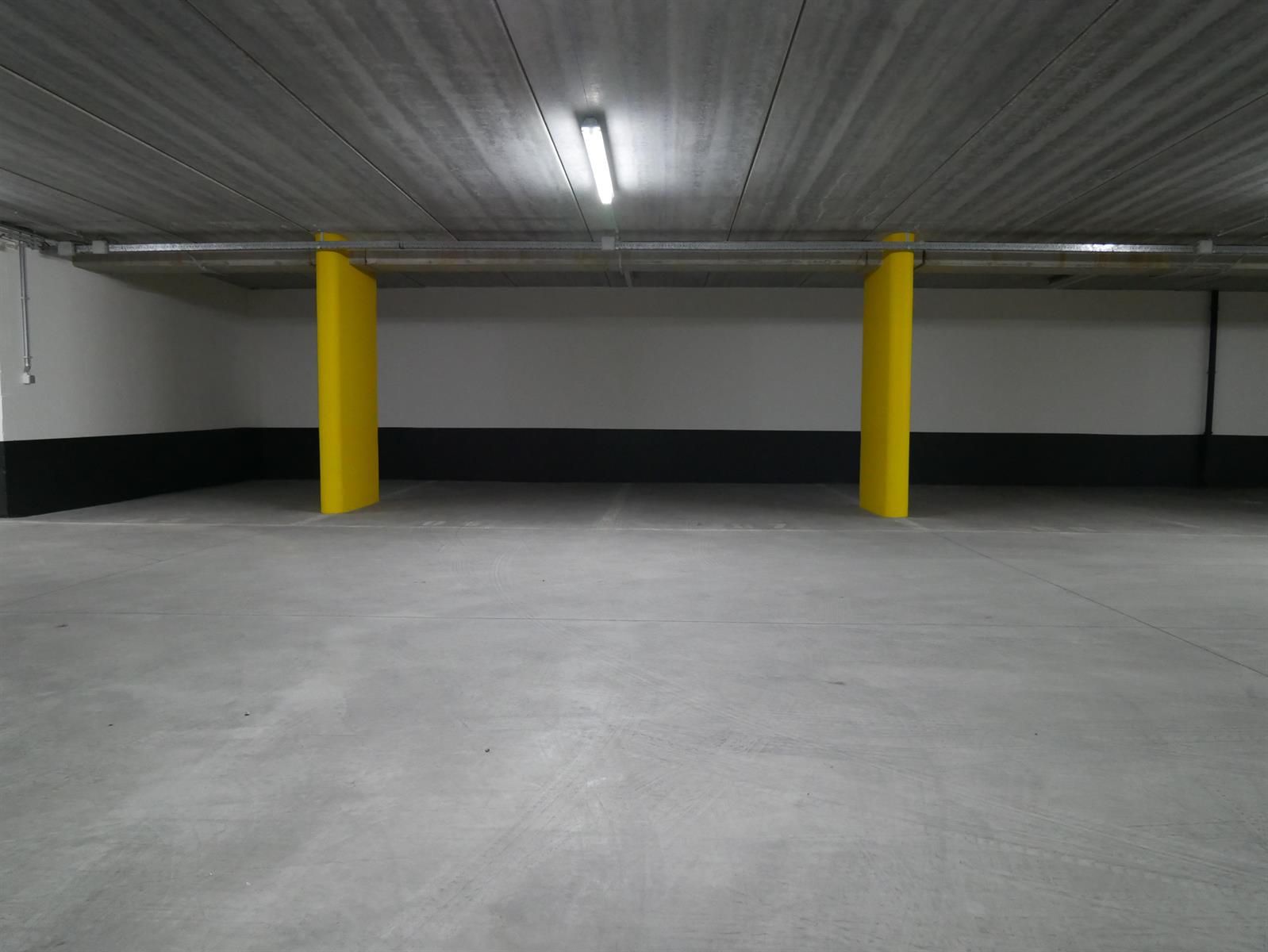 Indoor autostaanplaats - foto 3