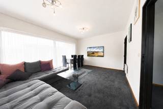 <p><strong><span>OPEN HOUSE ON SATURDAY 25 JULY</span></strong></p>
<p><span>This ground-floor apartment in Residence Het Park is an interesting opportunity for those looking for a rented unit in a strong location in Koksijde, close to the park and the surrounding greenery.</span></p>
<p><span>The apartment has a surface area of 70 m² and comprises a spacious living area, a separate kitchen, one bedroom and a bathroom with bathtub. The layout is practical and the rooms are pleasantly usable.</span></p>
<p><span>The property is currently rented, making it also an interesting option for investors. The finishes are classic and offer the possibility to modernise the apartment over time according to your own taste. Thanks to the favourable EPC label B and the heat pump without outdoor unit, the apartment has a good energy basis.</span></p>
<p><span>The location is an important asset: quiet, close to greenery and recreation, while still being within easy reach of the centre, shops, restaurants, the beach and the dunes.</span></p>
<p><span>Garage or parking space optionally available for purchase.</span></p>
<p><span>During the open house, several other units in the building can also be visited.</span></p>
<p><strong><span>Highlights</span></strong></p>
<ul>
<li><span>Currently rented</span></li>
<li><span>70 m² living area</span></li>
<li><span>Ground floor with 1 bedroom</span></li>
<li><span>EPC label B</span></li>
<li><span>Refreshment potential</span></li>
<li><span>Prime location near the park</span></li>
</ul>
<p><span>Feel free to contact us for more information or to arrange a visit.</span></p>
<p><strong><span>Verborgh Real Estate</span></strong><span> — +32 470 54 82 28</span><br /><strong><span>Covico</span></strong><span> — +32 494 87 22 32</span></p>