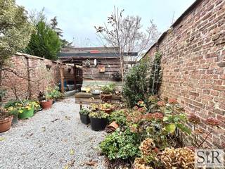 Modern gelijkvloersappartement met stadstuintje op toplocatieGelegen op een boogscheut van de Mechelse binnenstad met vlakbij winkels, restaurants,...