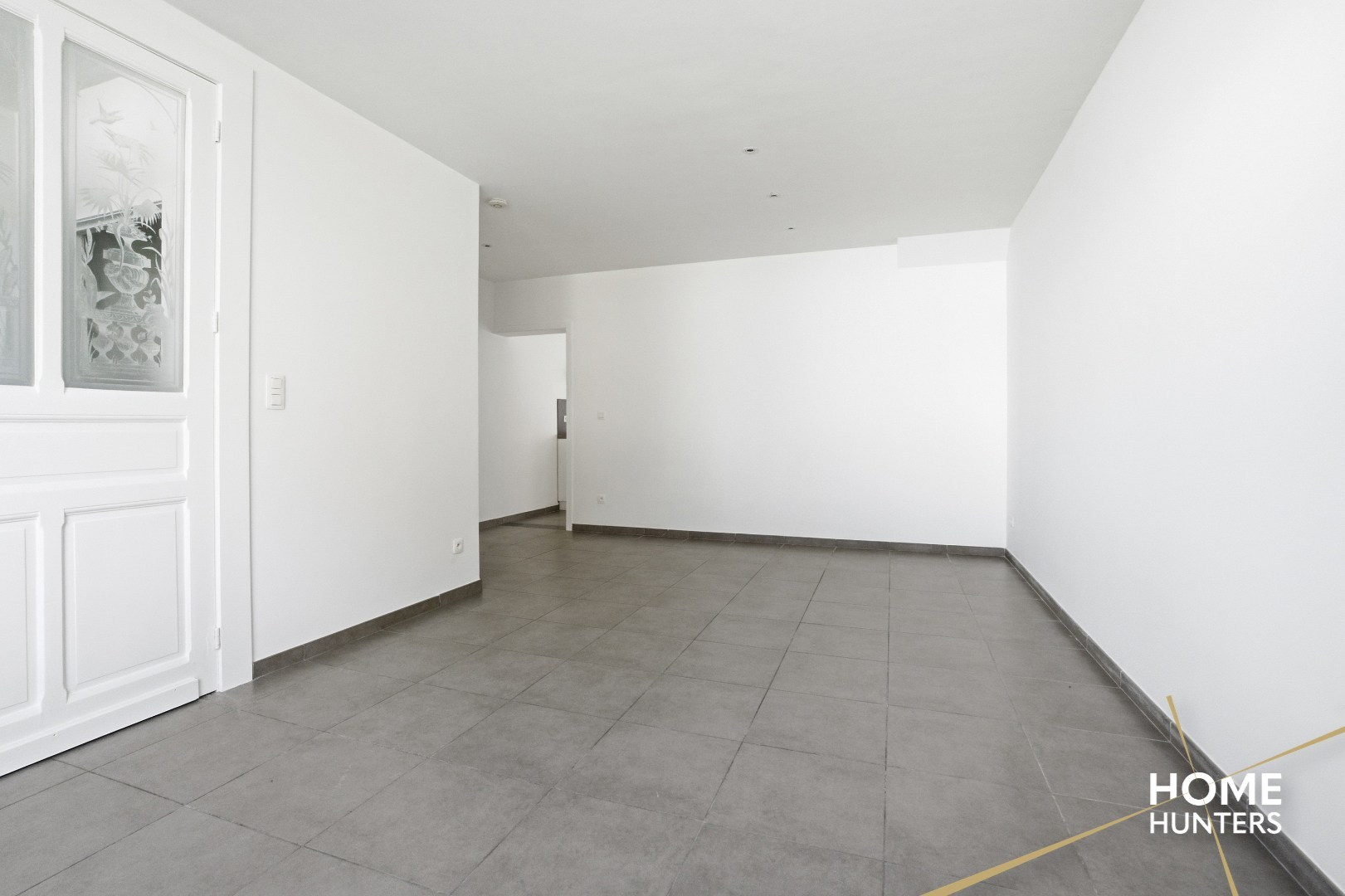 Charmante en instapklare woning met unieke stadskoer en garage - foto 3