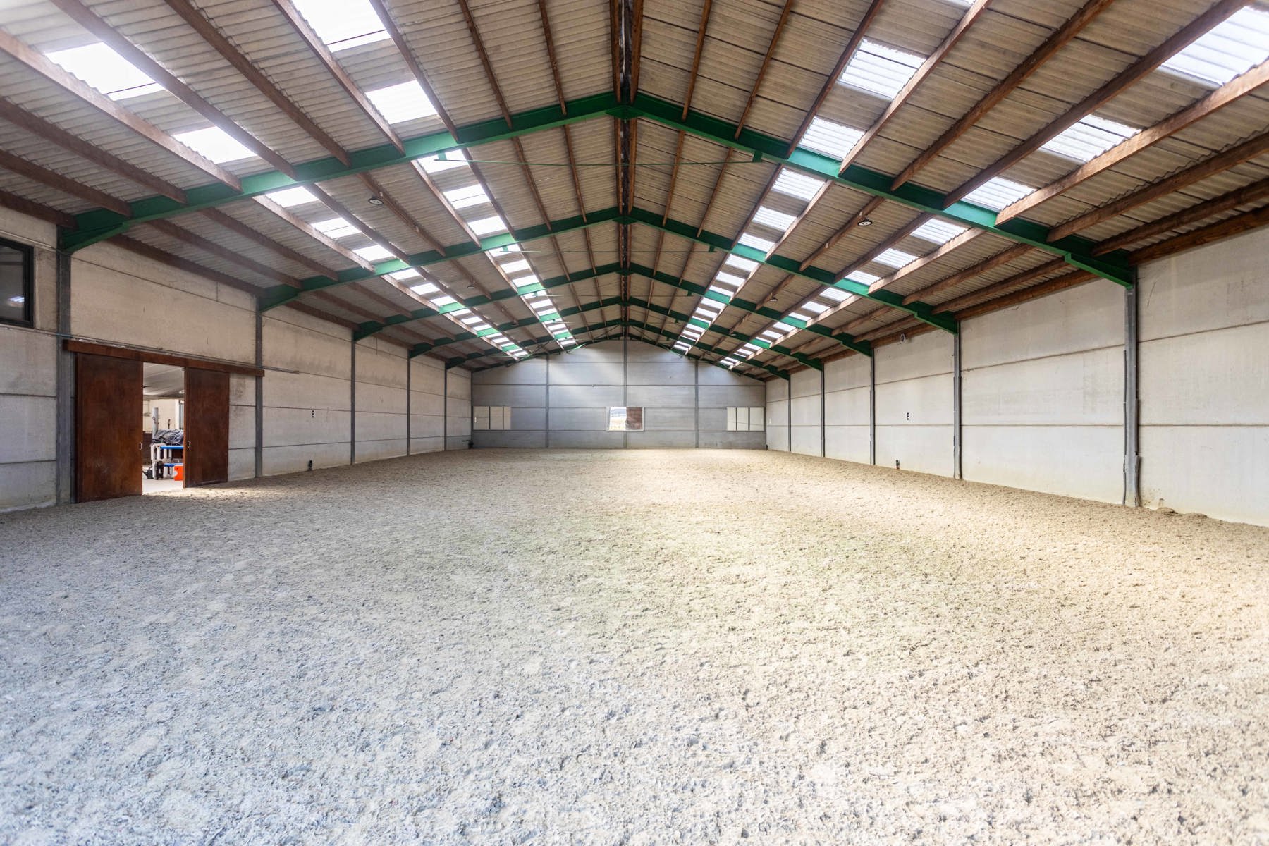 SECRET SALE – Paardenaccommodatie met gerenoveerde woning - foto 4