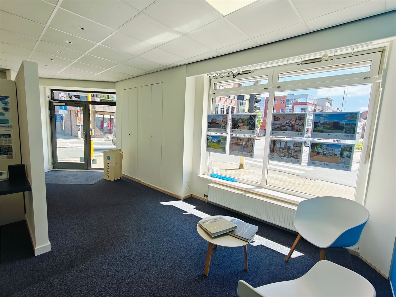 INSTAPKLAAR KANTOOR MET PARKING OP HOEKLOCATIE - foto 5