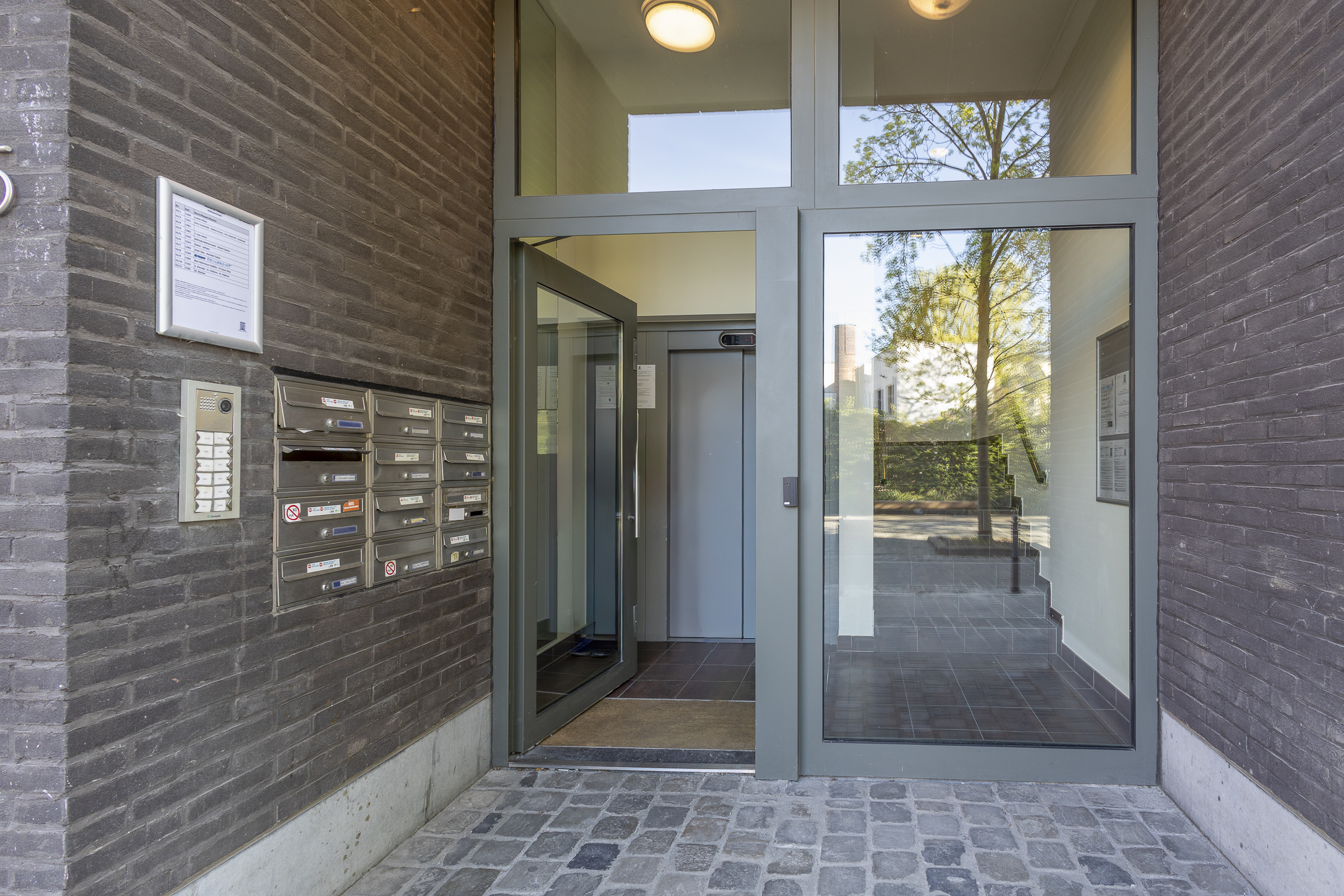Appartement moderne 2 chambres avec terrasse à Bruxelles - photo 5
