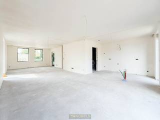 Mogelijkheid tot aankoop à 6% BTW!STIJLVOLLE NIEUWBOUWWONING (BEN-WONING) met ideale ligging tussen het CENTRUM VAN GAVERE EN DE N60. Deze RUIME...
