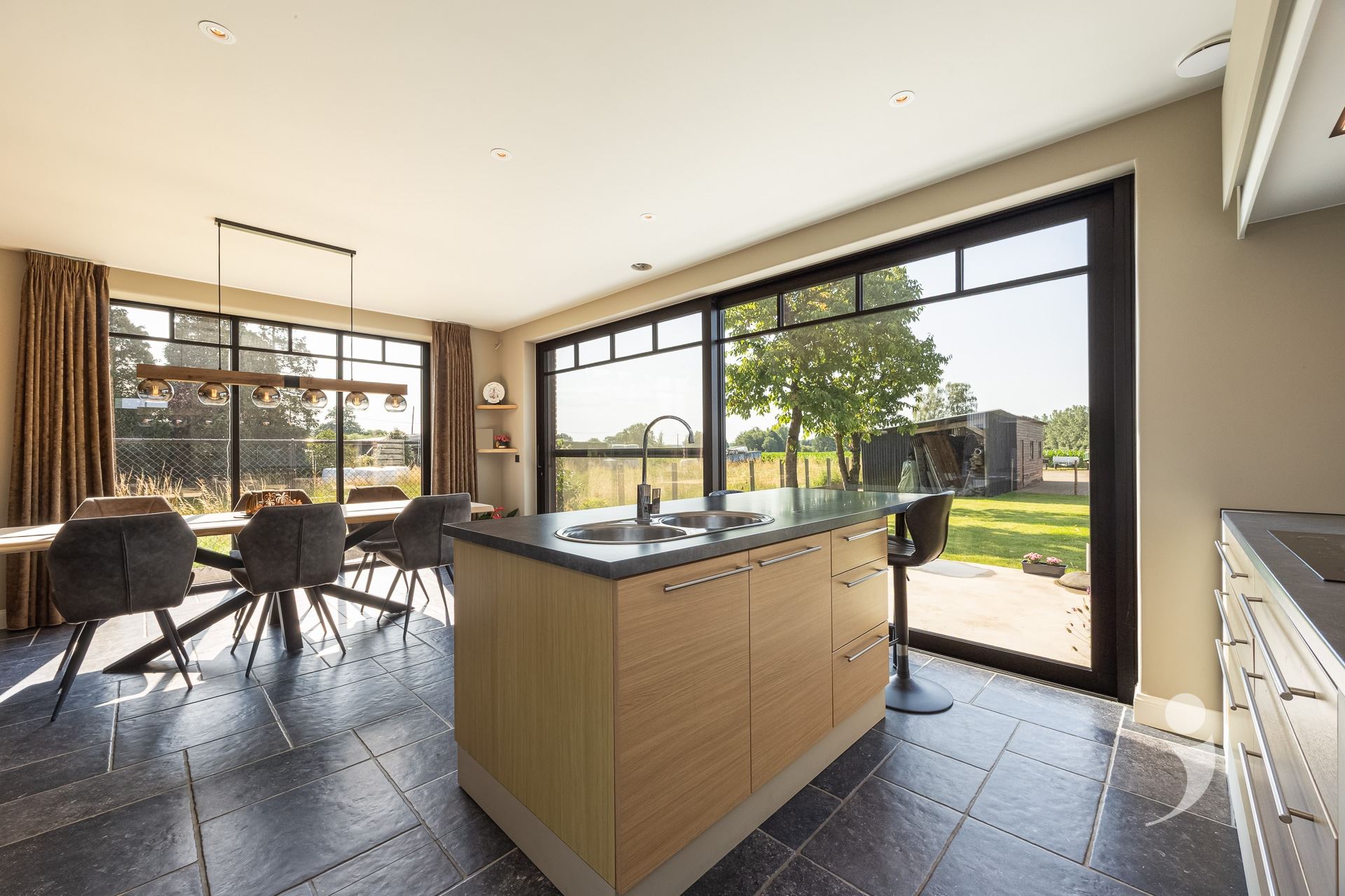 Ruime landelijke villa op een prachtig omheind perceel te Westerlo - foto 4