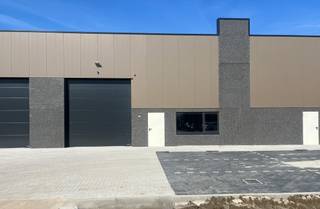 Commercial for rent in Ranst