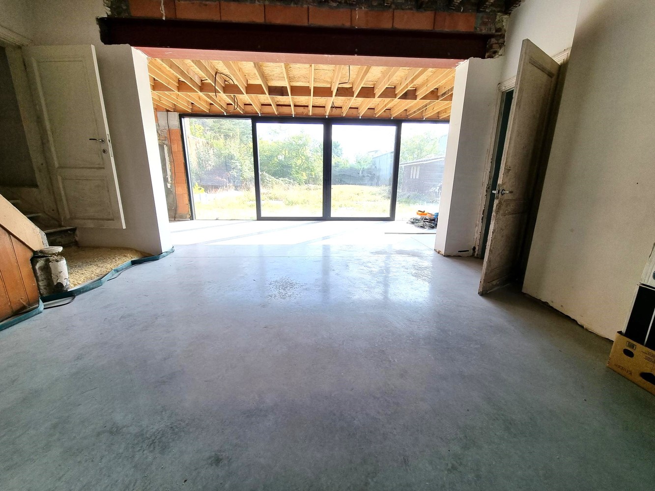 Zeer ruime woning op 10a78ca met 309m² bewoonbare opp, 5 slks, 2 badkamers. - foto 5