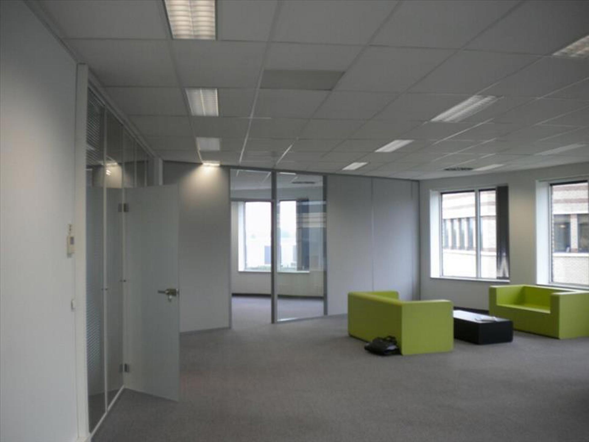 Commercial for rent in Mechelen - photo 2