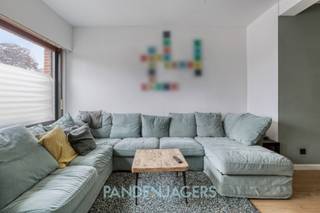 Te midden van de geliefde Mijlstraat in Duffel-Oost, ligt deze brede rijwoning met 4 slaapkamers (meer mogelijk!) en een erg gunstige EPC B-score.Het...