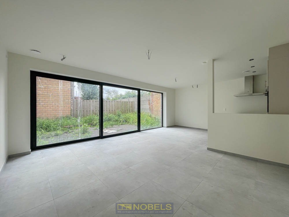 Te huur, gelijkvloers energiezuinig nieuwbouwappartement te Ronse met 2 slaapkamers - photo 3