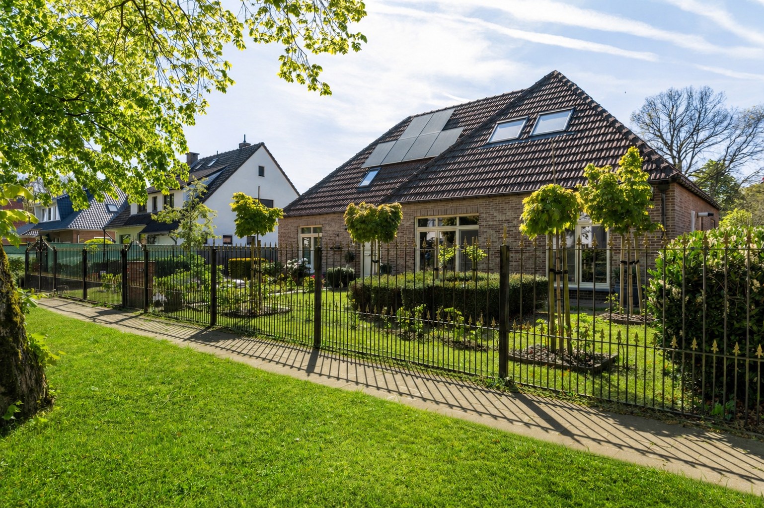 House for sale in Brasschaat with 4 bedrooms - photo 3