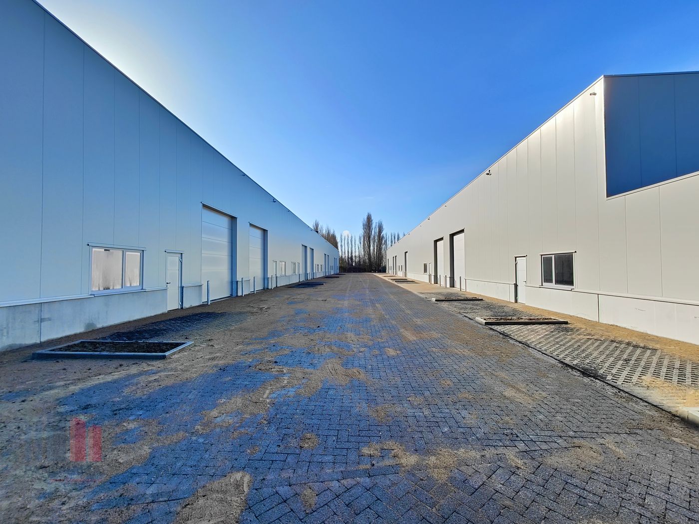 NIEUWBOUW KMO-UNIT VAN 304 m² TE KOOP IN BLANKENBERGE - foto 2