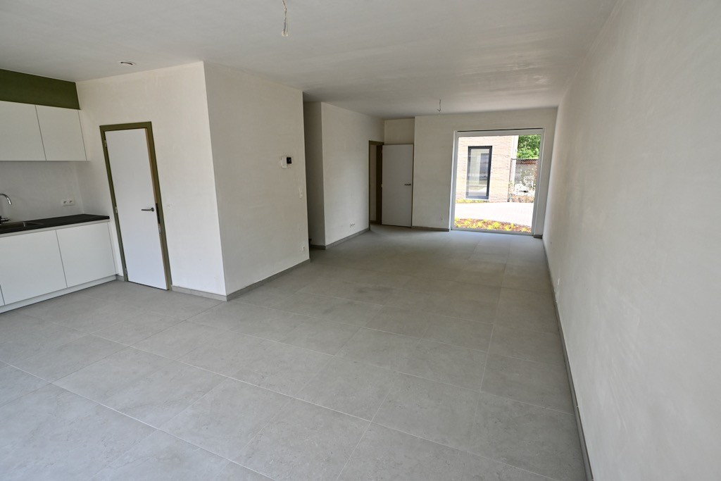 Nieuwbouwwoning in centrum Broechem met 3  tot 4  slaapkamers ! - foto 4