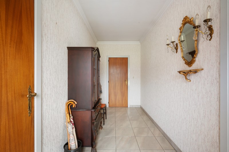 Ruime villa met 5 slaapkamers, inpandige garage en prachtig verzicht op circa 692m2 - foto 4