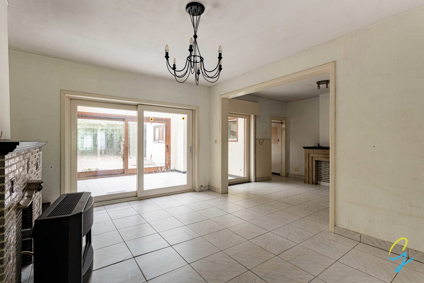 Te renoveren woning met veel potentieel in het hart van Lede. - foto 3