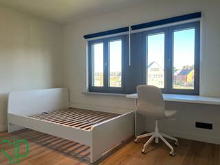 Volledig vernieuwde en bemeubelde studentenkamer in centrum Geel. (Kot 5)De studentenkamer bestaat uit een slaapkamer (bureau, bureaustoel,...