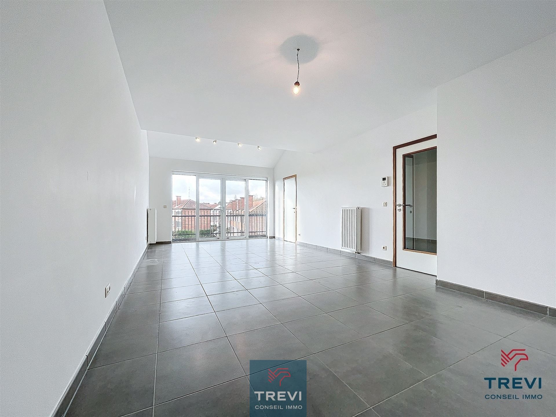 Loué ! Magnifique appartement 2ch avec terrasse - photo 3