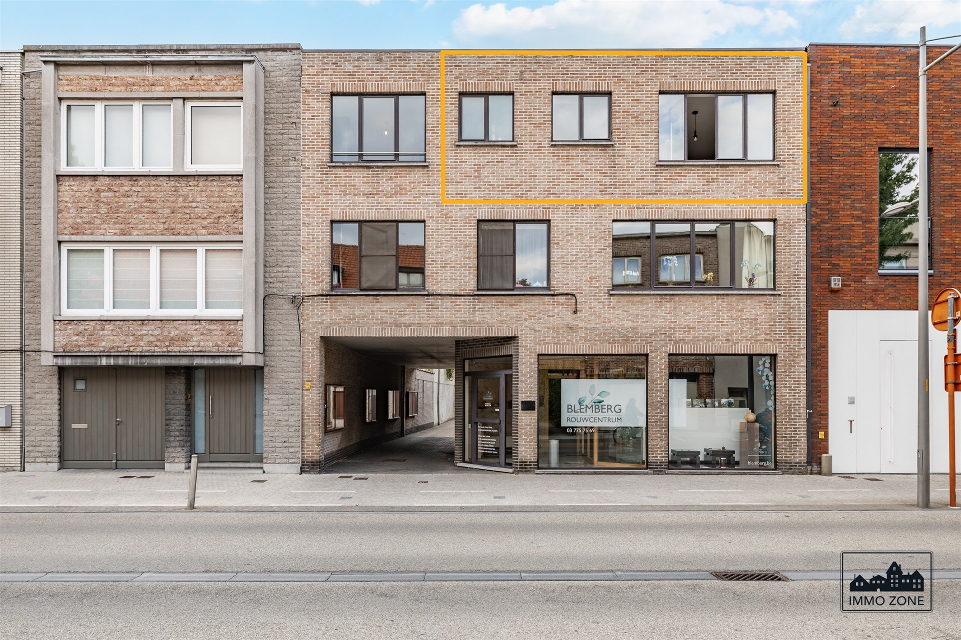 Apartment for sale in Sint-Gillis-Waas with 1 bedroom - photo 1