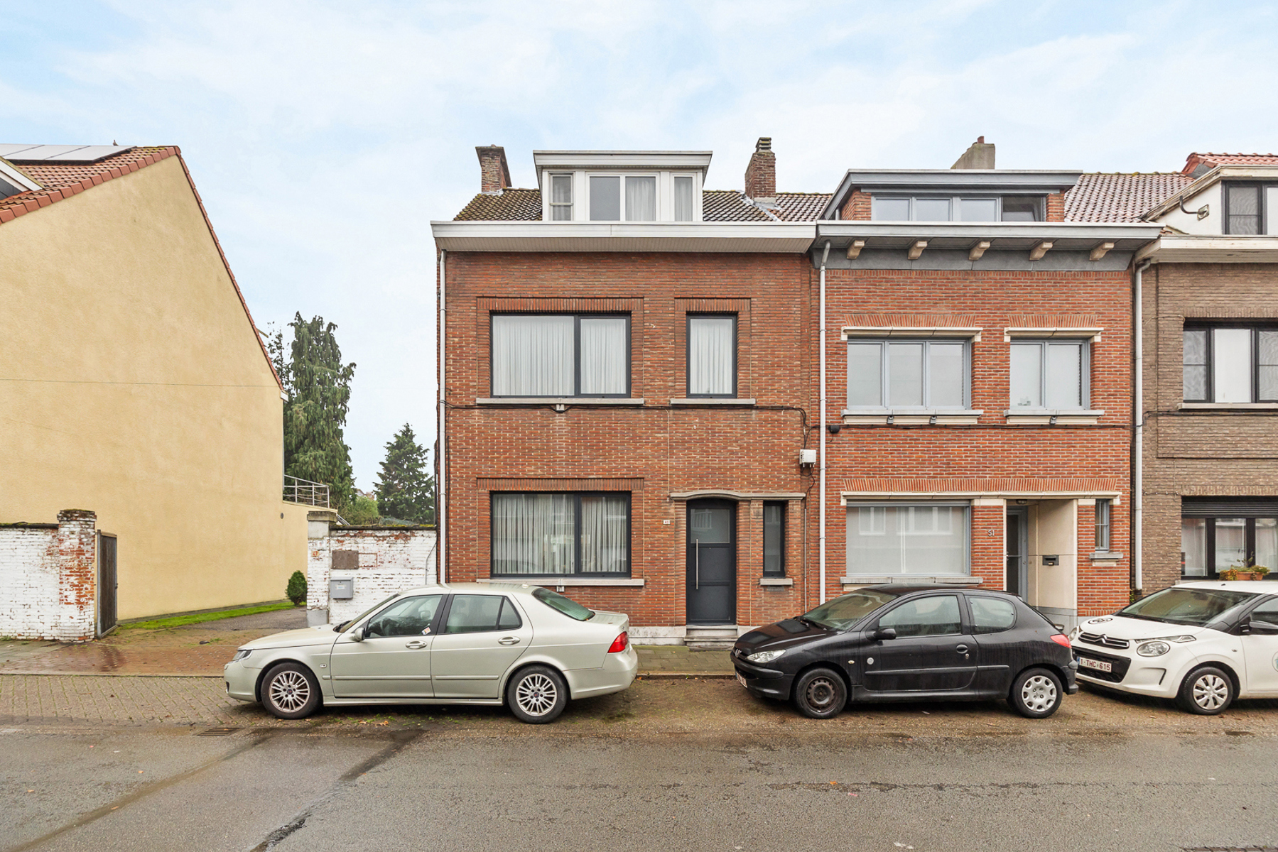 Ruime halfopen woning met grote tuin + carport - foto 1