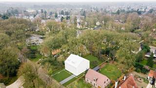 Bouwperceel van 1.000 m² gelegen in een rustige, residentiële gegeerde buurt het "Hertebos" te 's Gravenwezel.Dit perceel is fantastisch gelegen,...