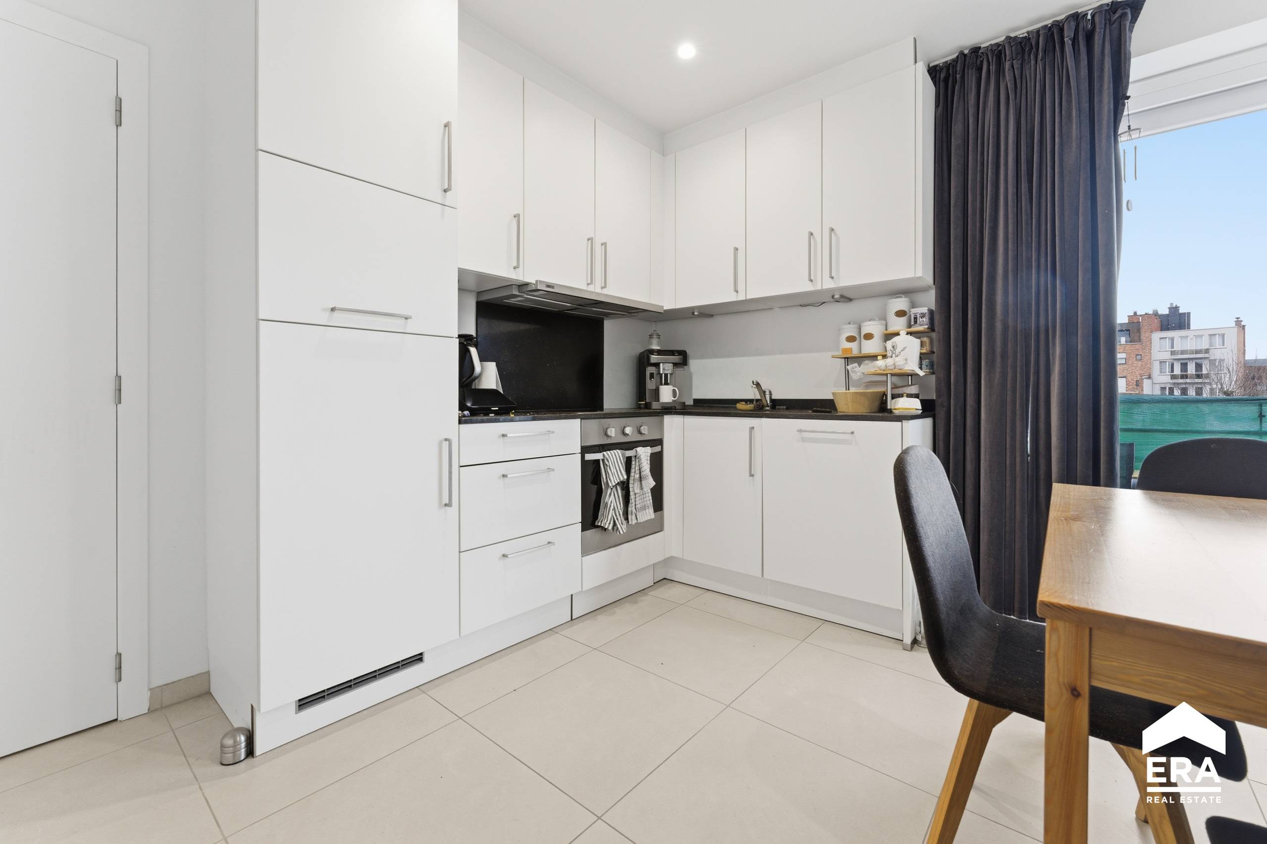 Recent energiezuinig appartement met 2 SLPK in Roeselare - foto 4