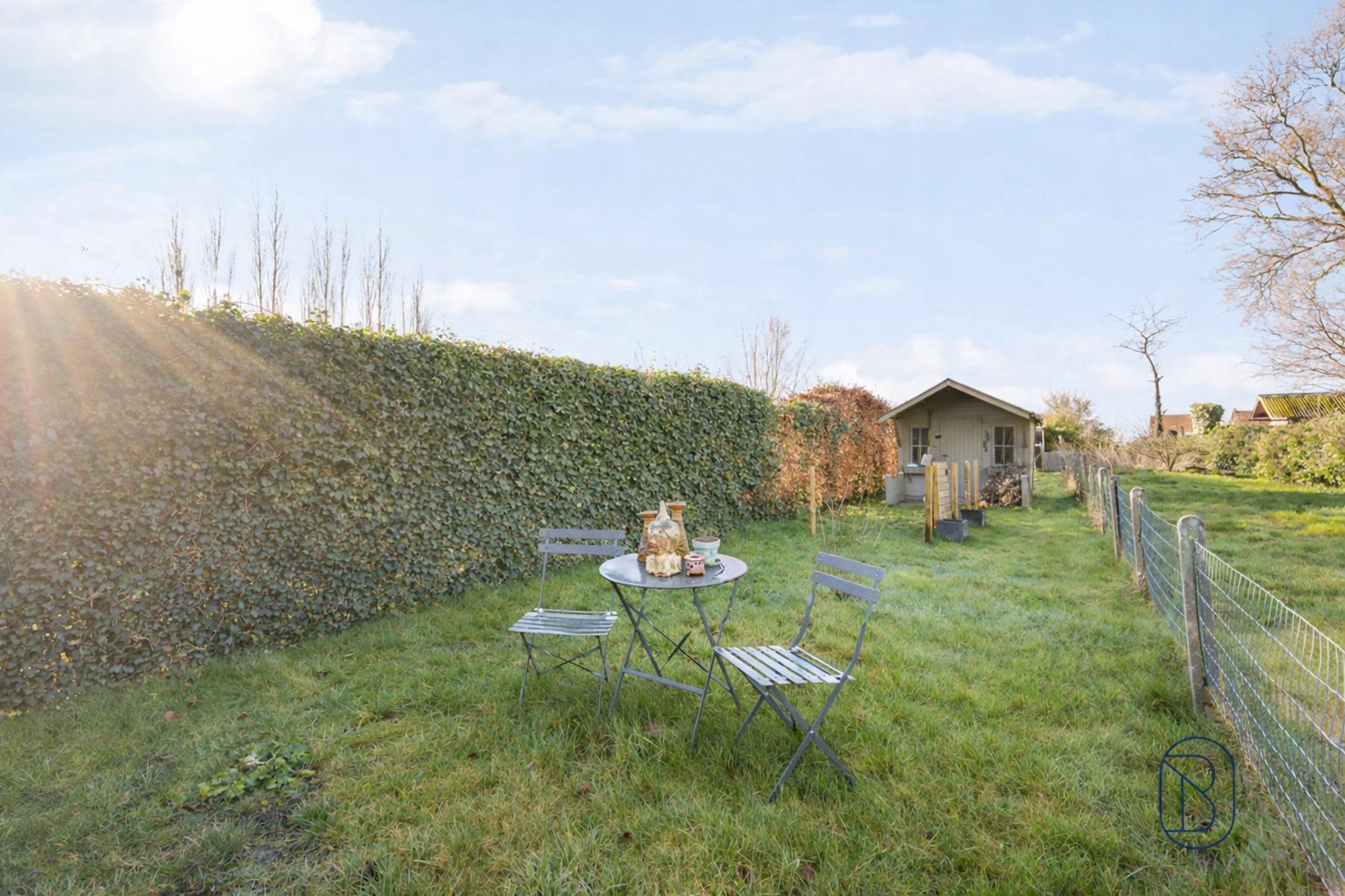 Leuke instapklare woning met 3 slk en grote tuin.  - foto 3