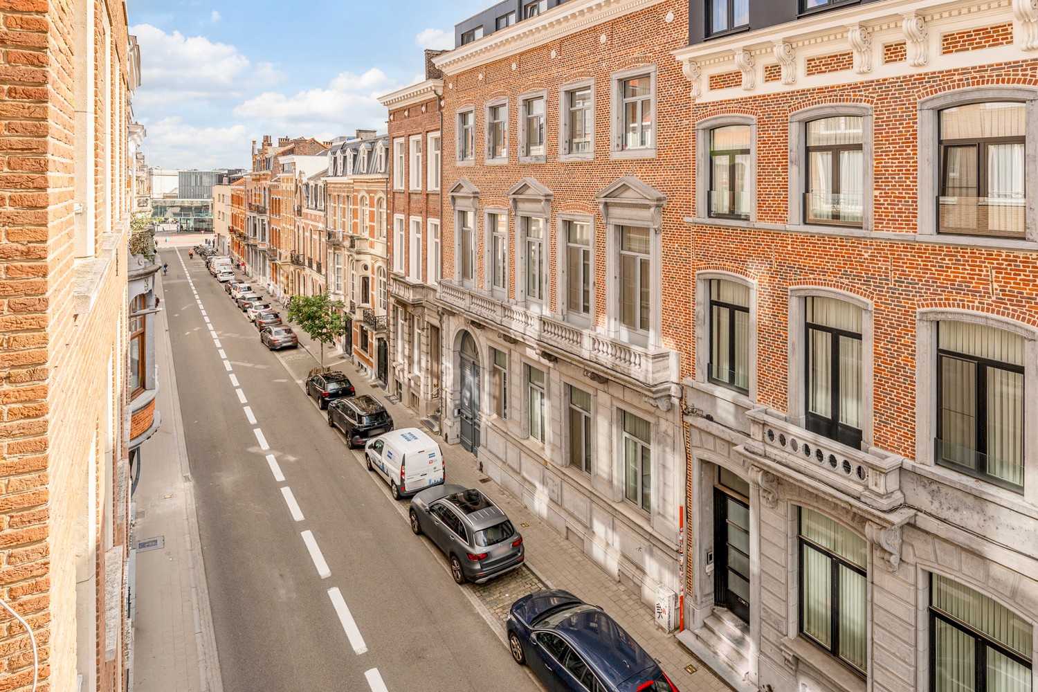 Ruim appartement 128m² met 3 slaapkamers in het centrum van Leuven nabij het Station ! - foto 4