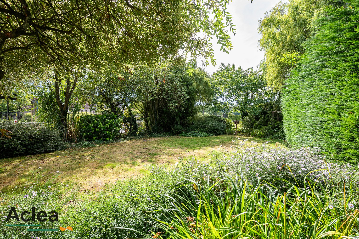 Ruime halfopen bebouwing met 5 slpks op strategische locatie in Zomergem - foto 5